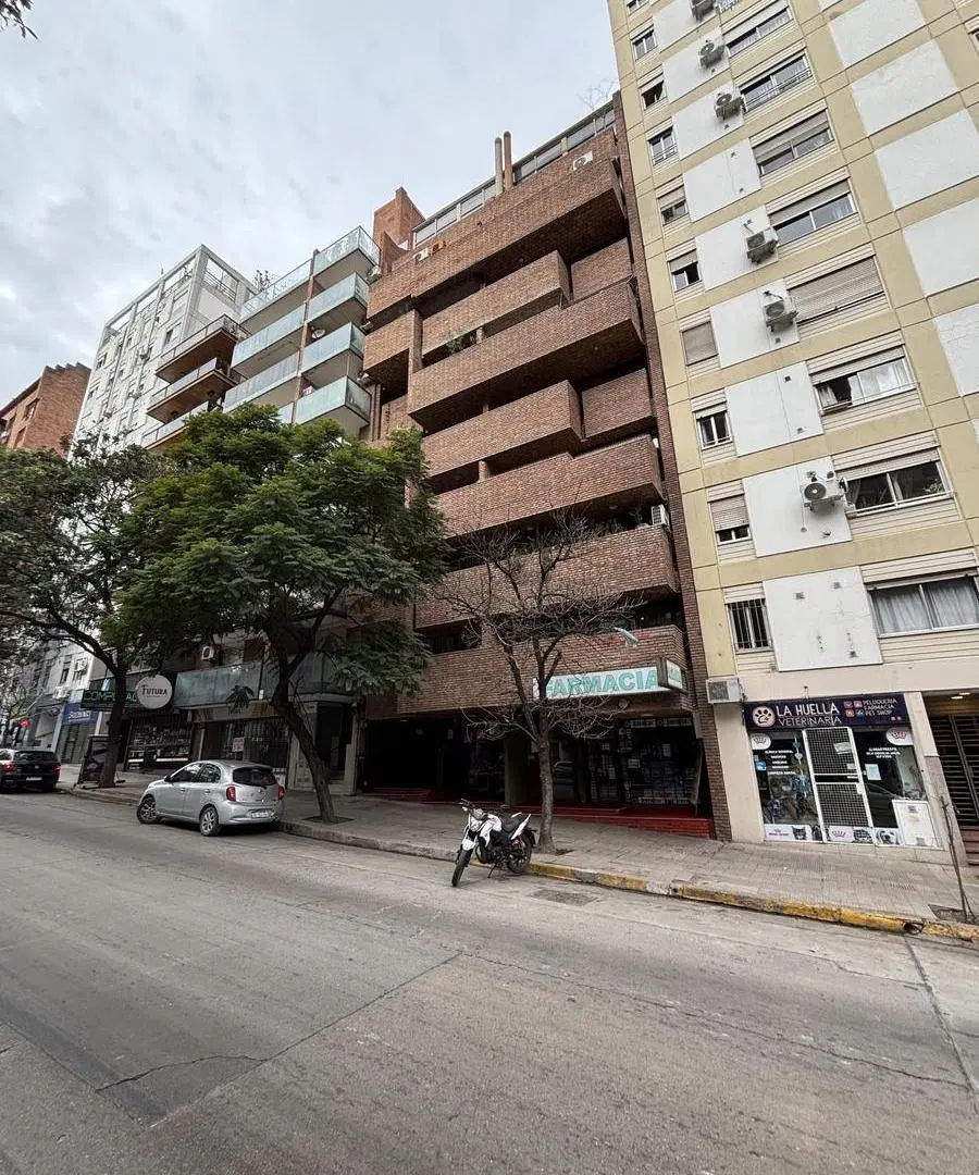 Departamento en Alquiler Ambrosio Olmos 2