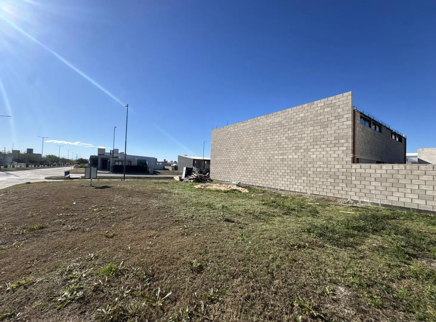 Terreno en venta - Docta Avenida sobre Boulevard 5