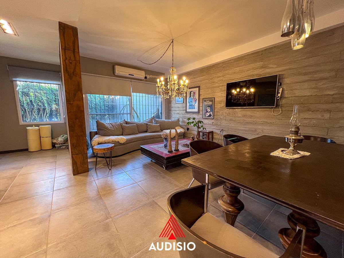 Foto de Casa de categoría en venta - B° Arguello, imagen 1