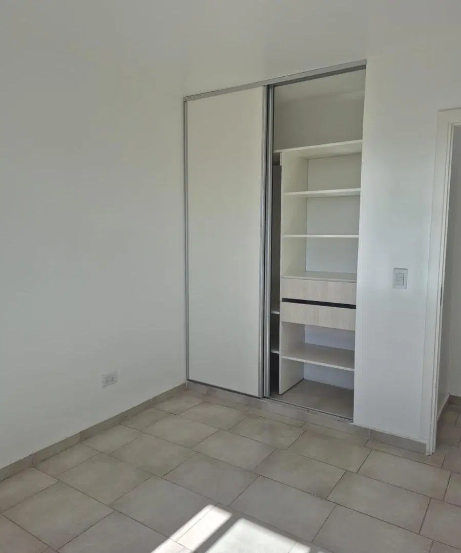 Departamento en Valle Cercano 5