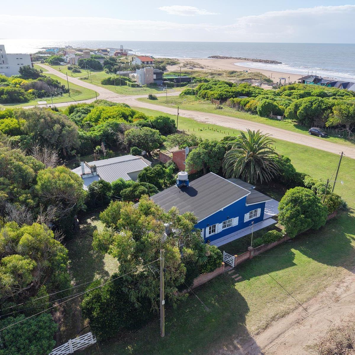 Casa en Venta a m del Mar y Av Princial Mar Chiquita - Lote 745 m² 2
