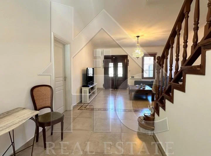 Chalet de 7 ambientes en Venta 4