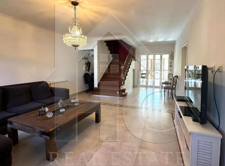 Chalet de 7 ambientes en Venta 2