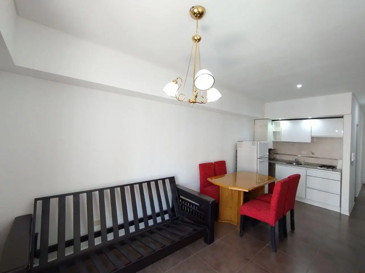 VENDE - DEPARTAMENTO - OPORTUNIDAD ALQUILER TEMPORARIO - Lomas de Zamora centro -CREDITO HIPOTECARIO 8