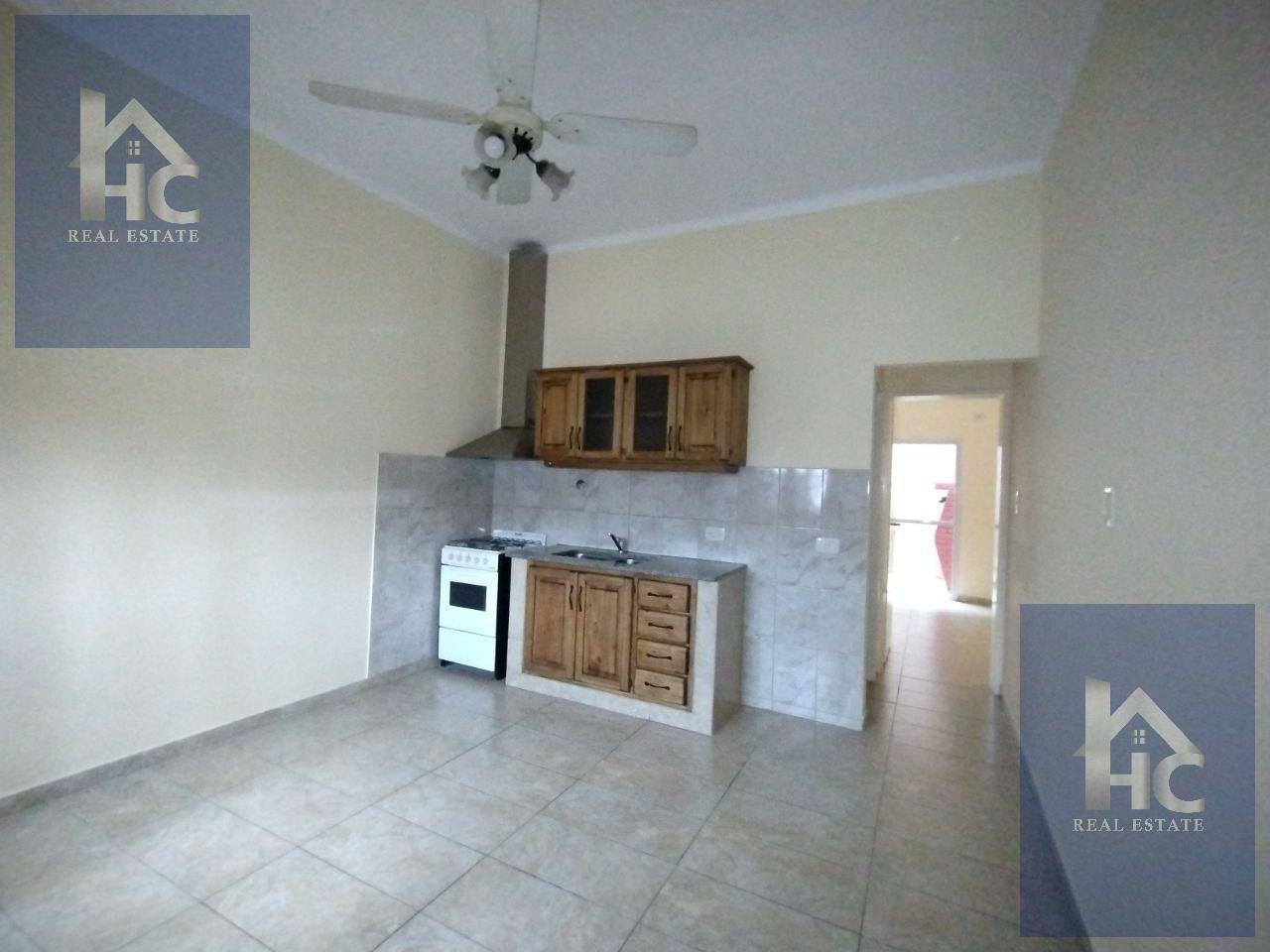 Foto de ALQUILER - 2 AMBIENTES - PLANTA BAJA - LOMAS DE ZAMORA CENTRO, imagen 4
