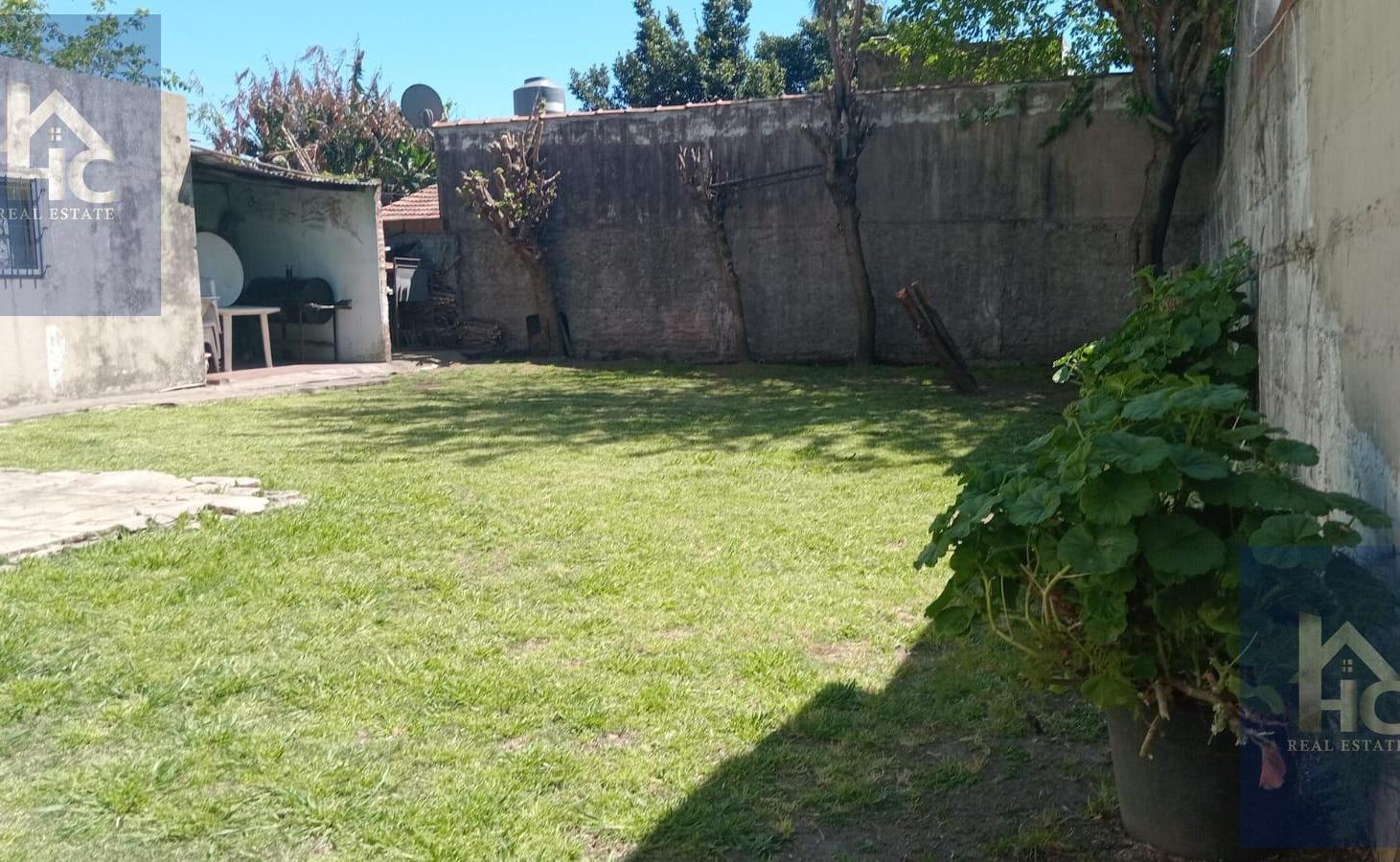 Foto de VENTA CASA+LOCAL ADROGUE COCHERA Y PARQUE, imagen 4