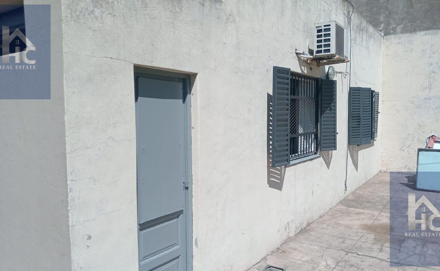 Foto de VENTA CASA+LOCAL ADROGUE COCHERA Y PARQUE, imagen 5