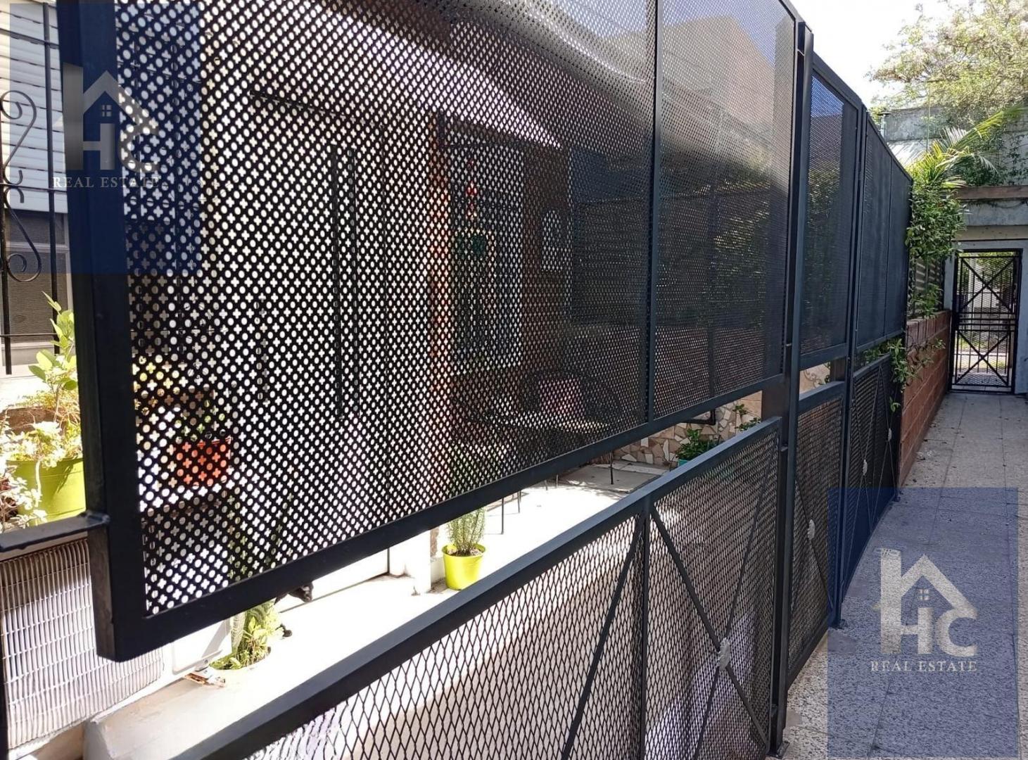 Foto de Venta PH 2 ambientes en Lomas de Zamora con patio., imagen 3