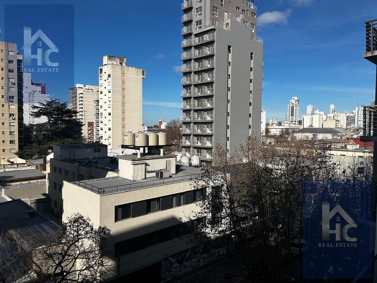Foto de VENTA-DEPARTAMENTO-DOS AMBIENTES-VISTA-COCHERA-BALCON-TERRAZA-PISO, imagen 1