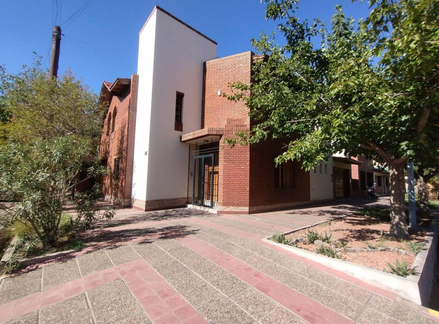 Casa en Coronel Dorrego