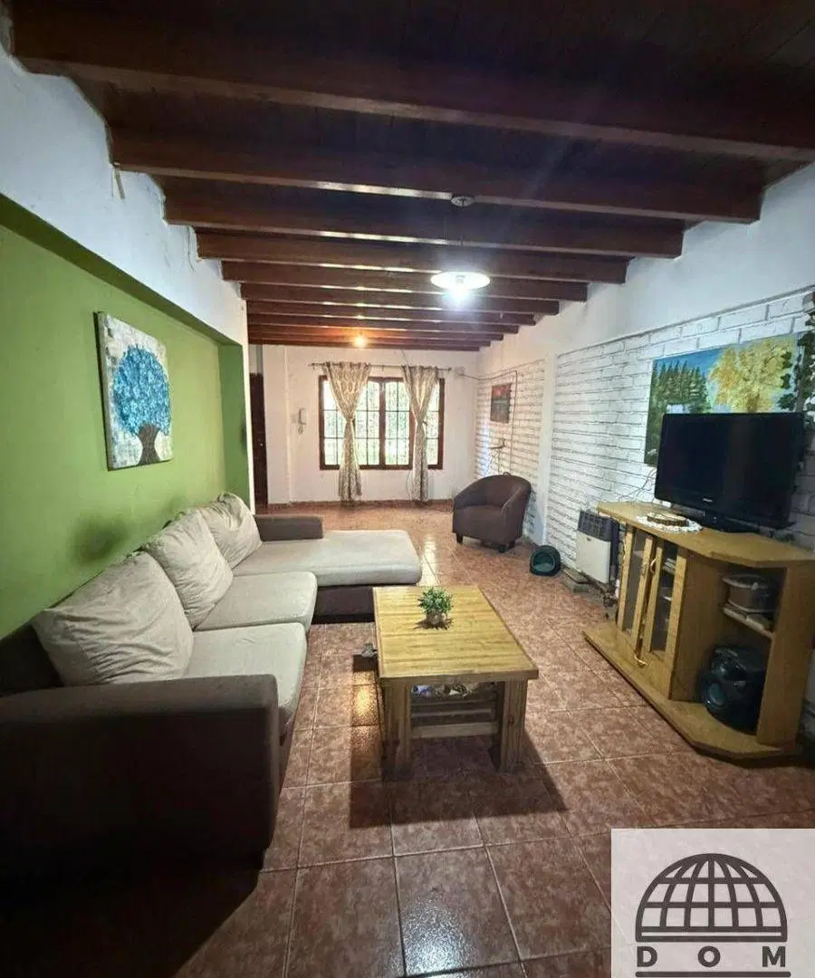 Casa + Galpon + Quincho con pileta en venta en Los Corralitos 4