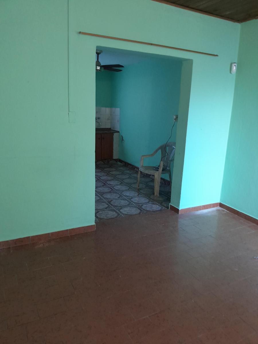 Foto de Venta Vivienda familiar de dos dormitorios Barrio Municipal, imagen 4
