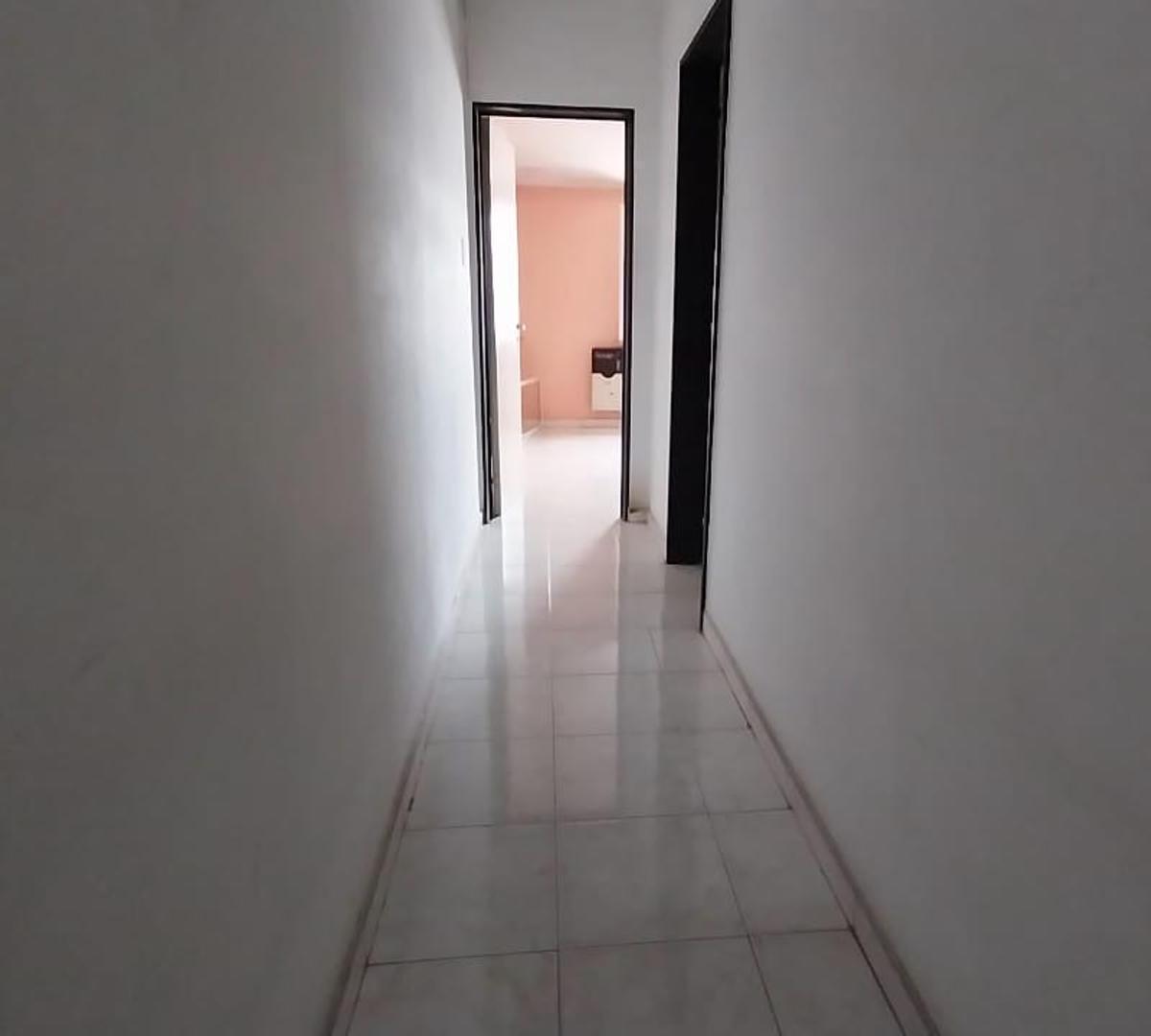 Casa 2 D + Duplex 3 D + Dpto 1d Todo en en B° Sta Isabel 1