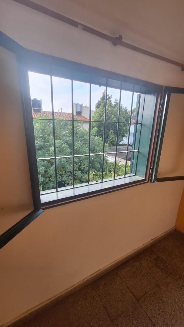 Casa a La Venta de 3 Habitaciones en Barrio Jardines del Sur 3