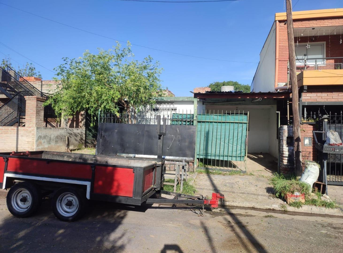 Casa a refaccionar en Villa Claret