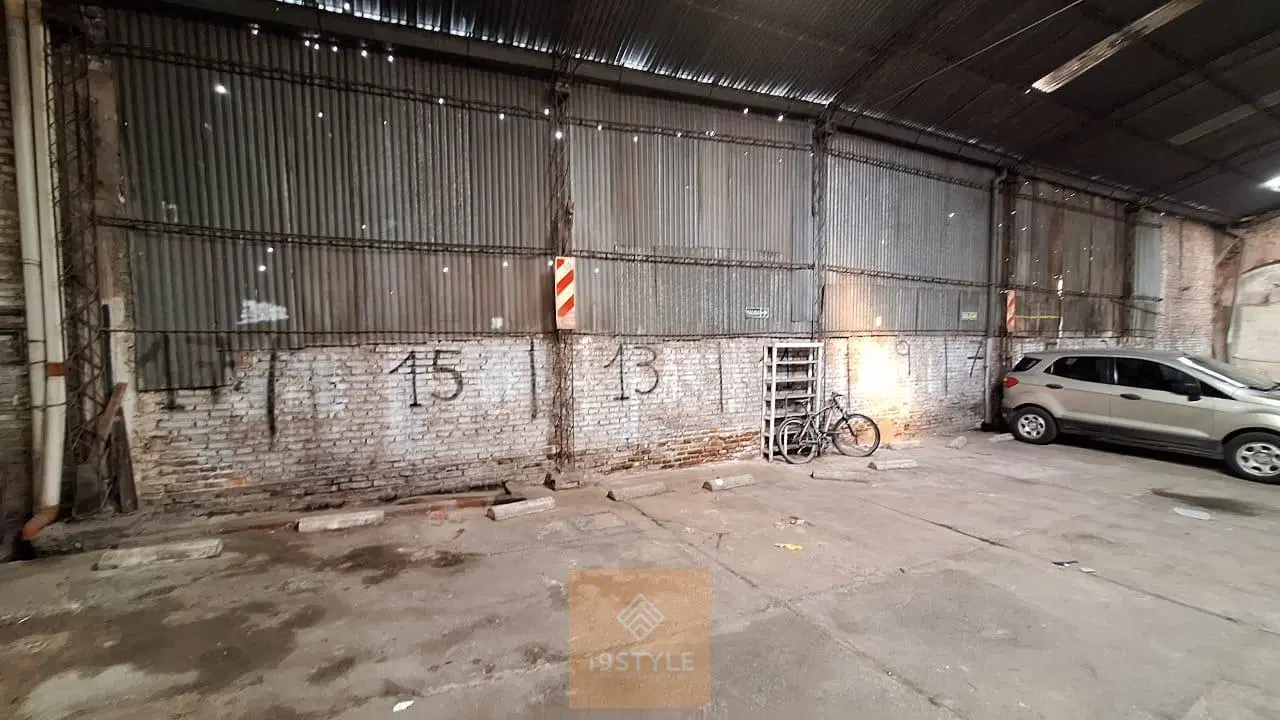 Cochera en Alberdi 1