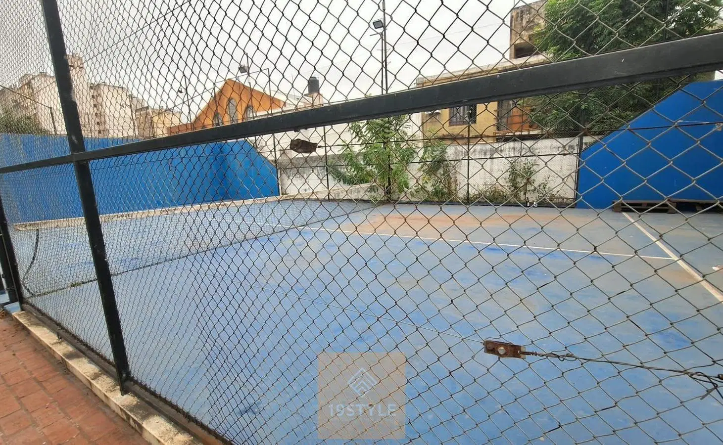 COMPLEJO DE 2 CANCHAS DE PADEL A LA VENTA EN BARRIO ALBERDI 2
