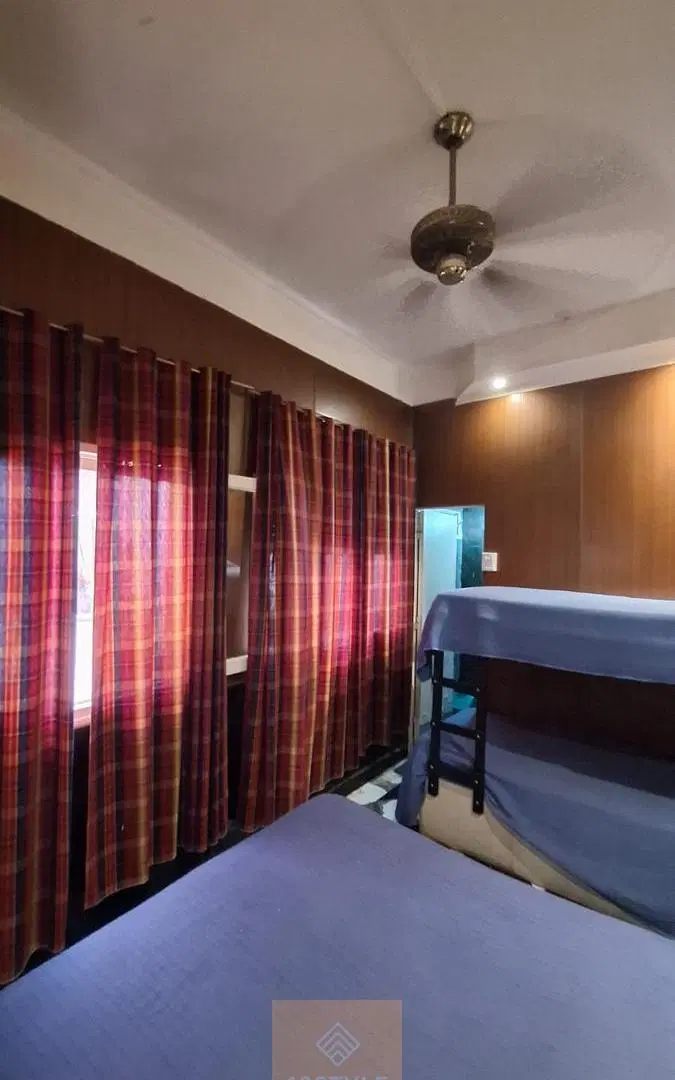 HOTEL 5