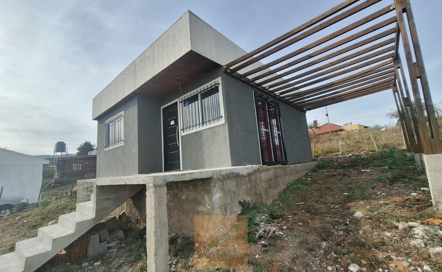 CASA DE 2 HABITACIONES A LA VENTA EN HUERTA GRANDE