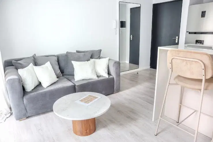 Departamento/Las Cañitas/2 ambientes y escritorio 1