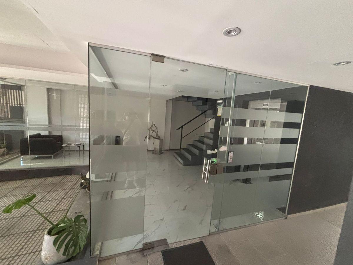 Foto de Departamento con 47 m² construidos, 1 dormitorio en venta en moron, imagen 2