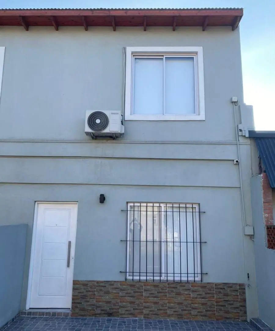 DUPLEX con 2 dormitorios de 118 m2 en venta en Castelar 2