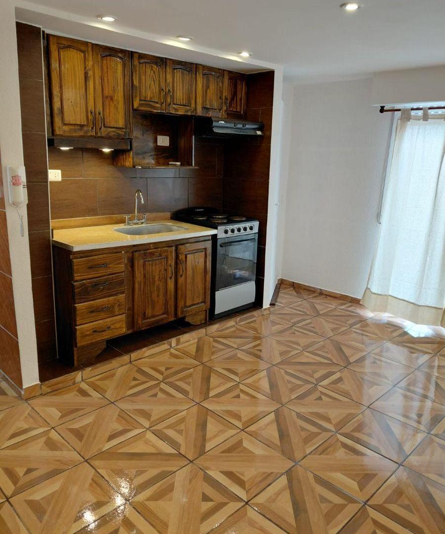 Foto de Departamento de 65 m² con 2 dormitorios en alquiler en Villa Tesei, imagen 5