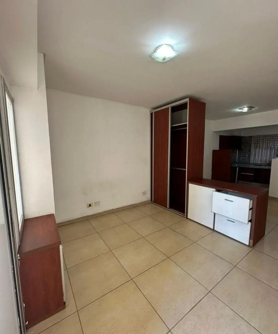 Departamento de 30 m² en alquiler en Morón 4