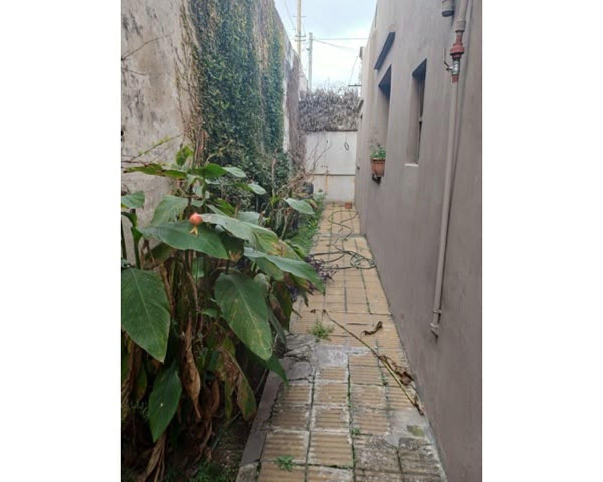 Foto de CASA 2 PLANTAS EN VENTA MORON, imagen 5