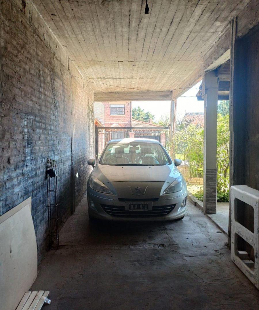 Foto de Casa y departamento en venta en Villa Udaondo, imagen 3