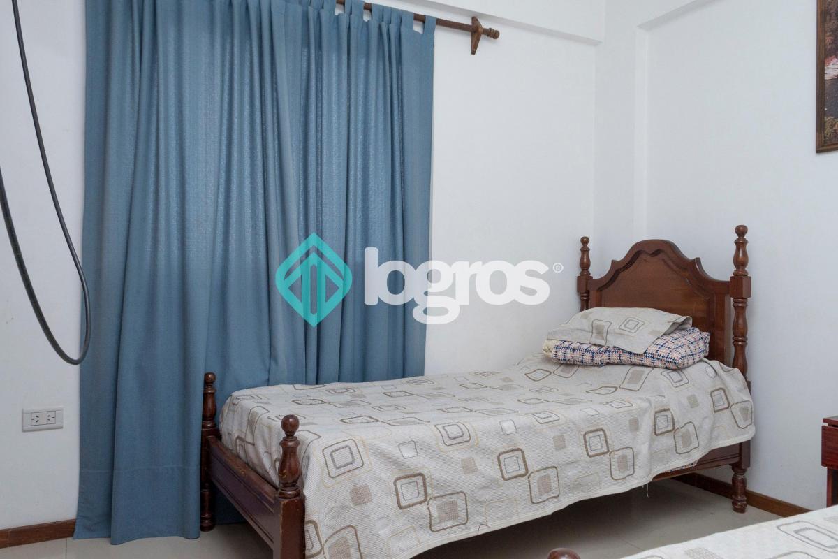Departamento en Venta de 2 Dorm. con Cochera en Salta 4
