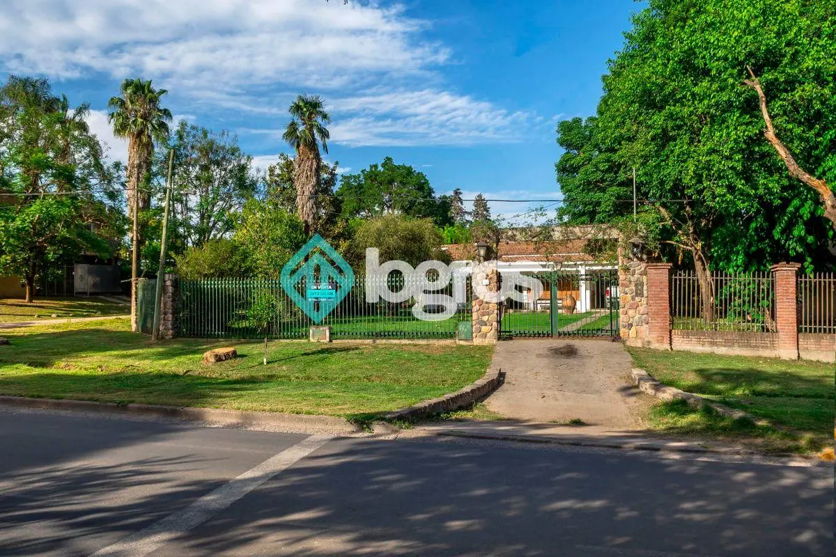 HERMOSA CASA EN VENTA – APTA CREDITO – SAN LORENZO, SALTA 2