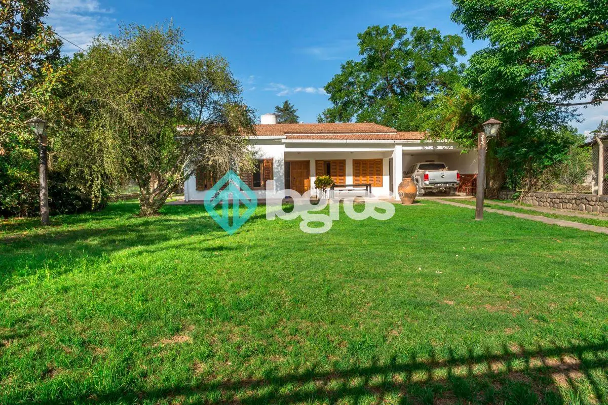 HERMOSA CASA EN VENTA – APTA CREDITO – SAN LORENZO, SALTA 4