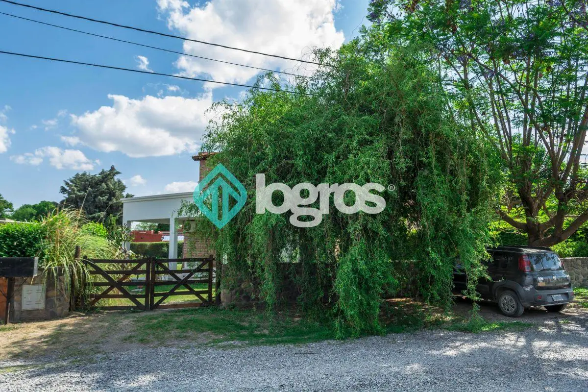 Casa en venta – APTA CRÉDITO – Barrio Privado Los Olmos – Salta 2