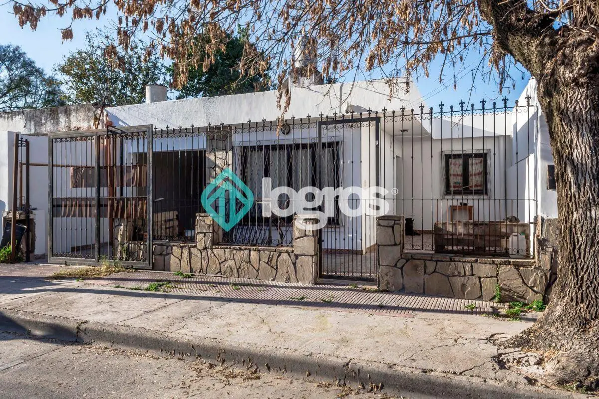 Casa en venta Barrio Universitario 5