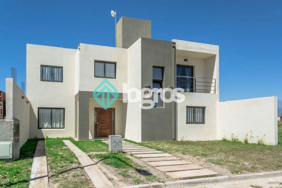 MUY LINDA CASA EN VENTA – VIA AURELIA – SALTA 3