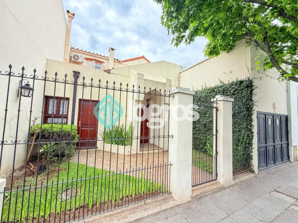 Casa en venta con cochera en macrocentro 3