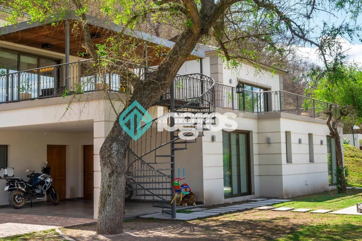 HERMOSA CASA EN VENTA – VALLE ESCONDIDO – SALTA 5