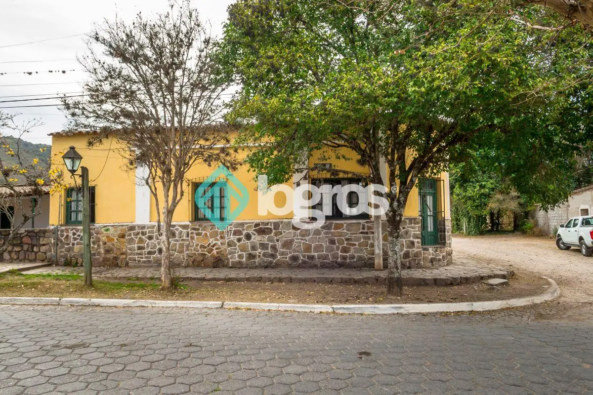 Casa en venta con cochera en La Caldera, Salta 5