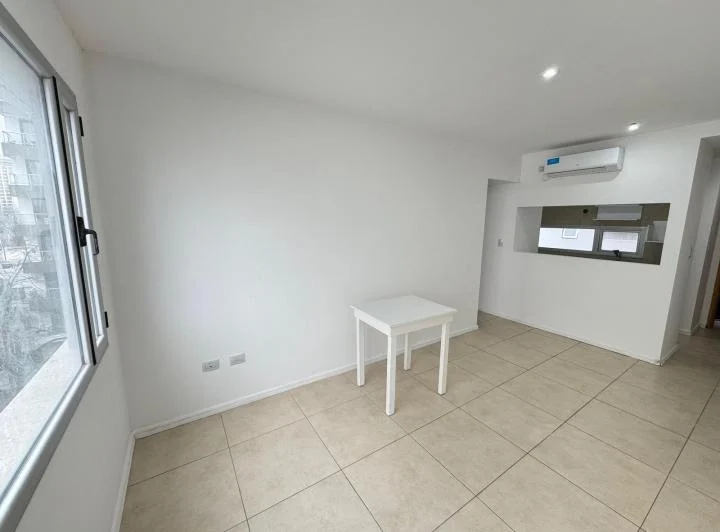 ALQUILER UN DORMITORIO 45 Y 17 3