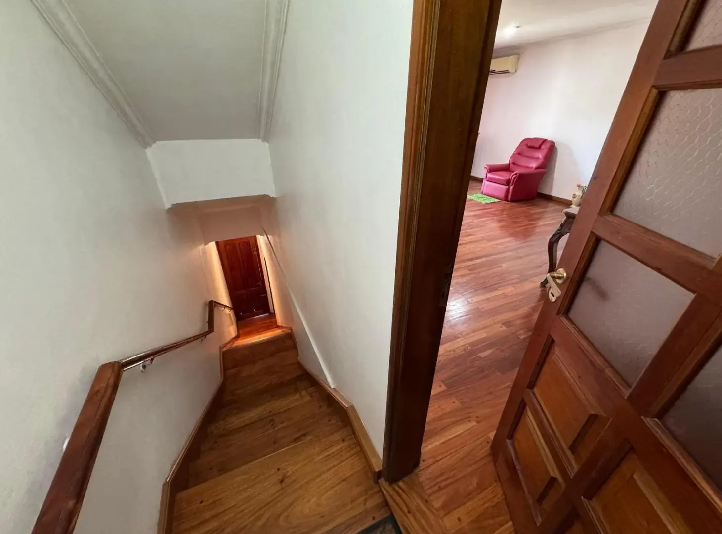 Venta En Bloque - Casa + Departamento + Local 4