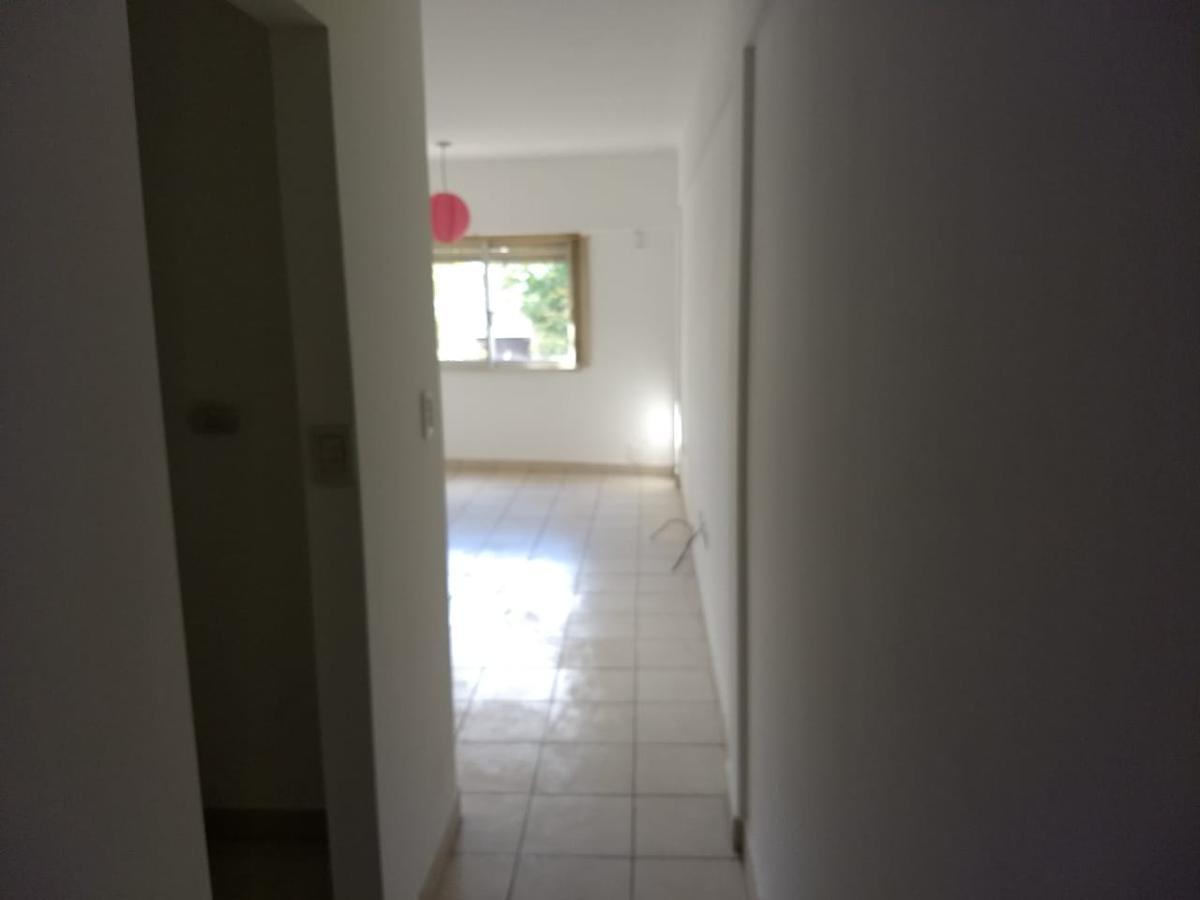 Foto de MONOAMBIENTE AV 7 63 Y 64, imagen 3