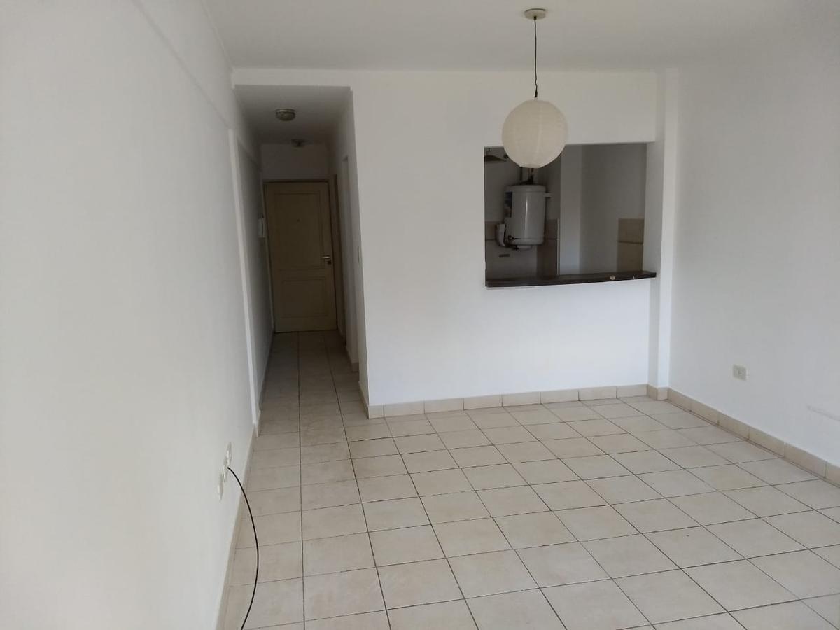 Foto de MONOAMBIENTE AV 7 63 Y 64, imagen 2
