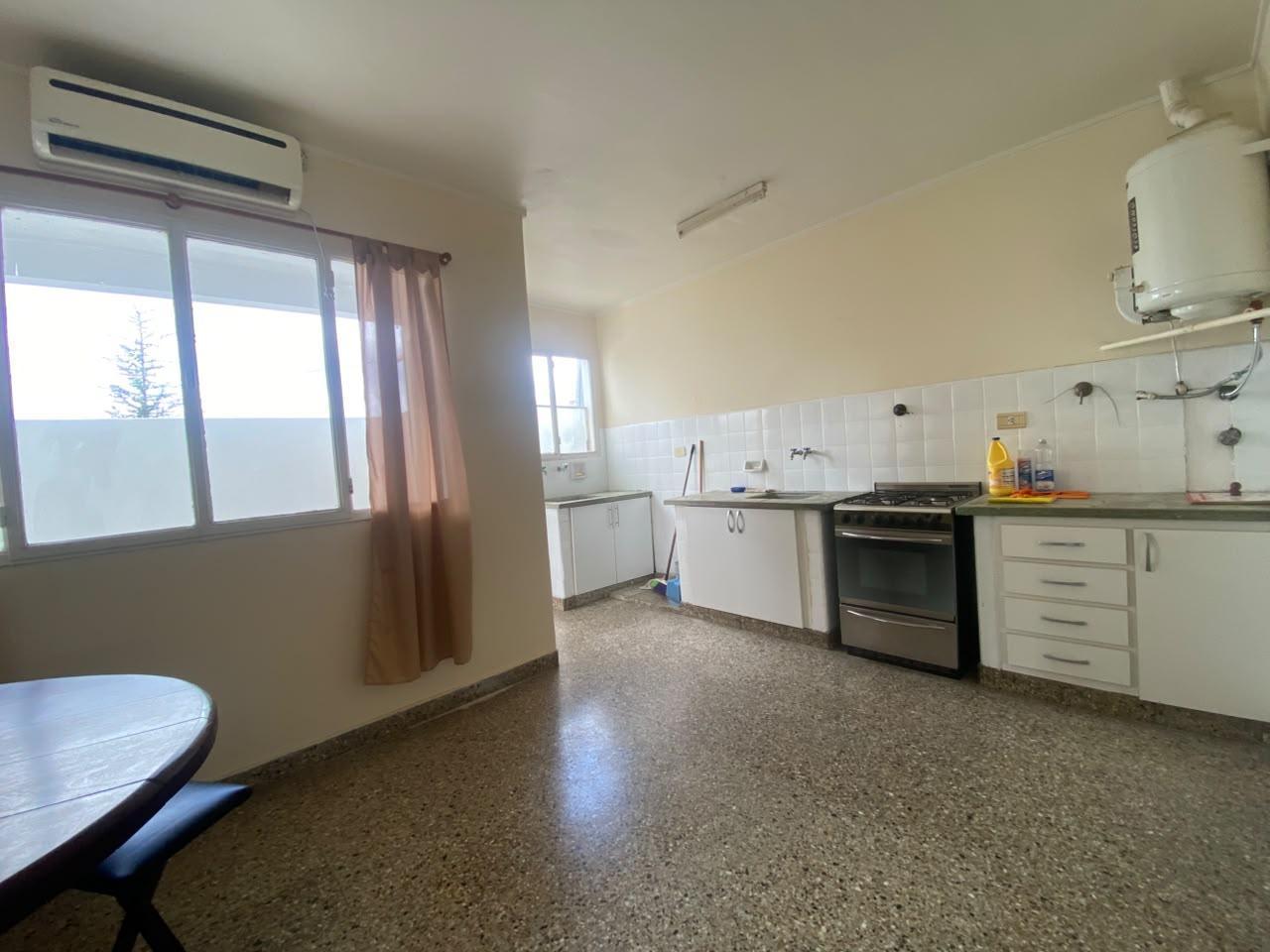 Foto de DEPARTAMENTO 2 DORMITORIOS FRENTE AL PARQUE, imagen 2
