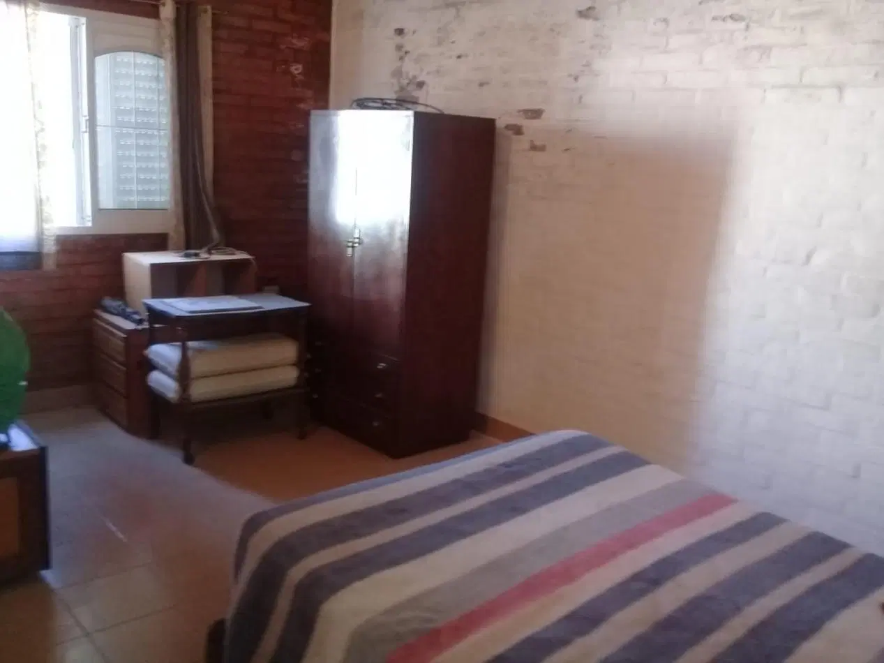 En venta oportunidad en zona sur Casa 1 dormitorio con cochera ideal inversion 3