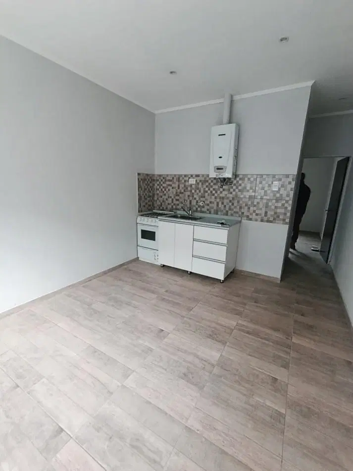 Se alquila departamento en planta alta a estrenar 1 dormitorio 1