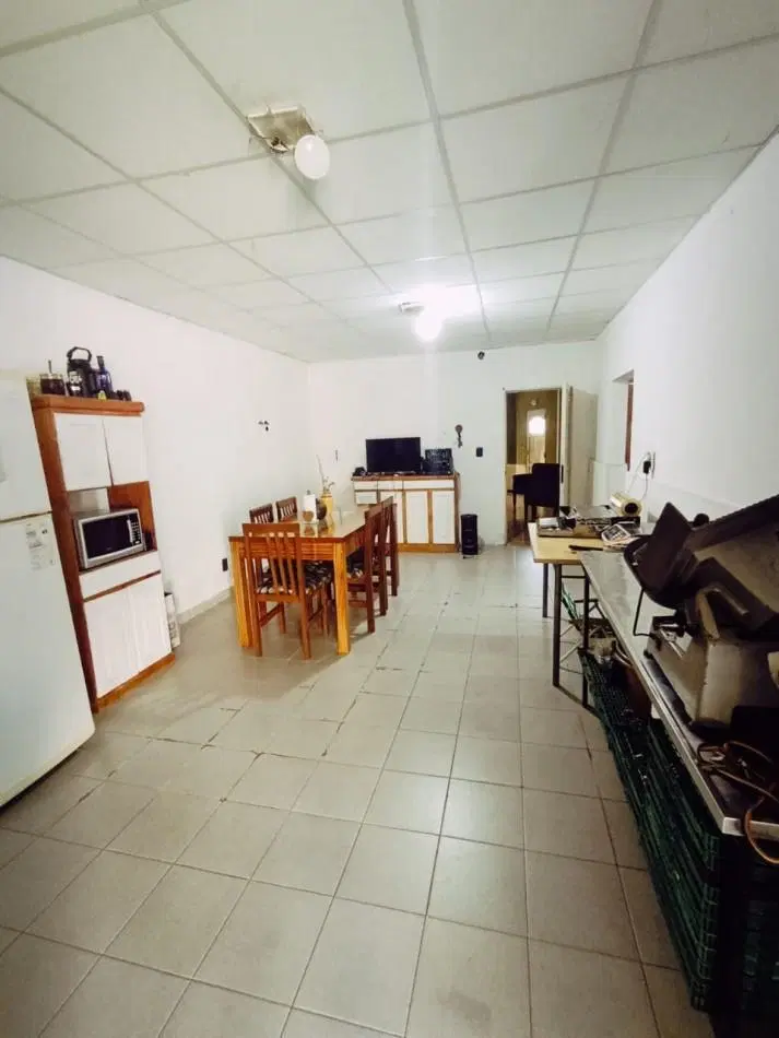 En venta hermosa casa 2 dormitorios EXCELENTE INVERSION 3
