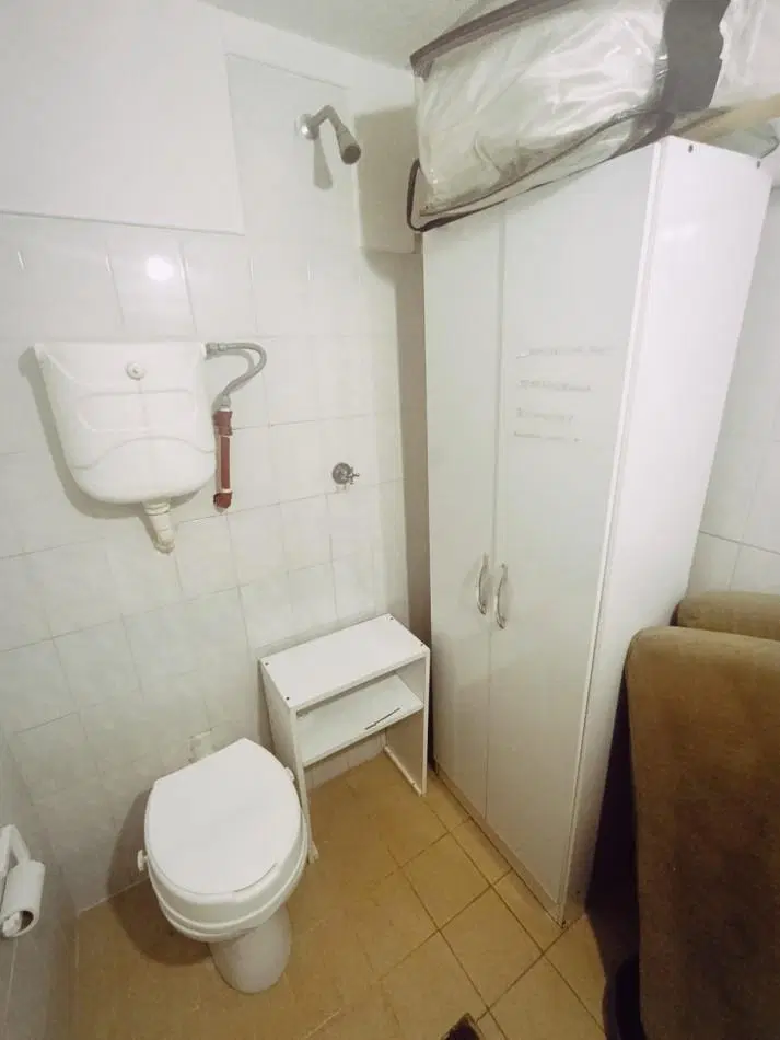 En venta hermosa propiedad en 3 modulos Casa mas departamento mas galpon excelente ubicacion 2