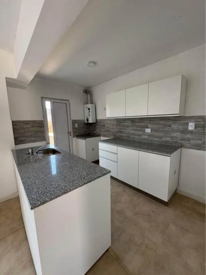2 Duplex nuevos en complejo cerrado para vivienda o con Renta!!! 2