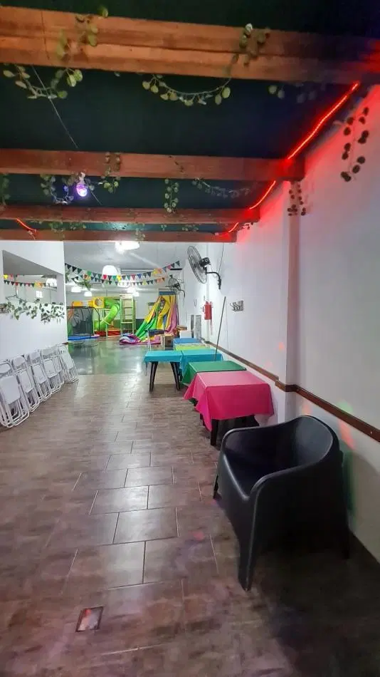 Oportunidad comercial en esquina - Salon de eventos + peluqueria 5